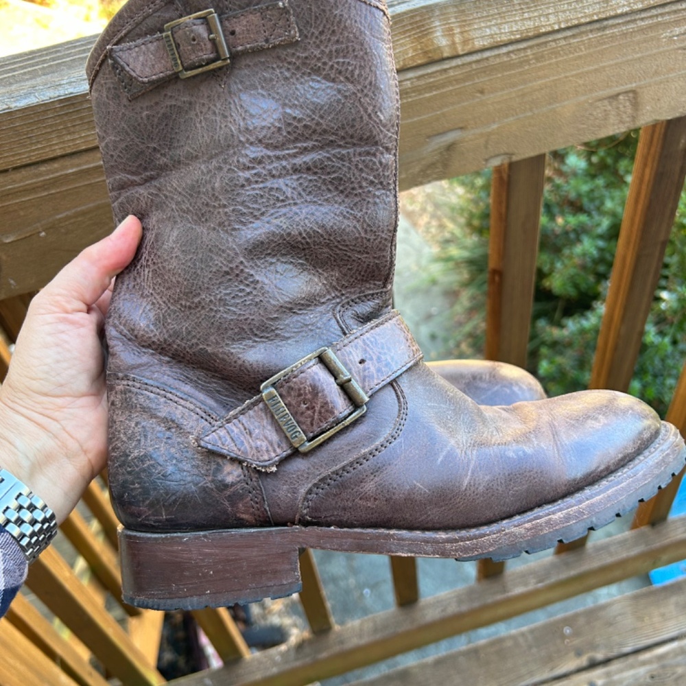 John Fluevog USA size 8 distressed Engineer Moto Angel Buckle leather boots - Picture 5 of 11
